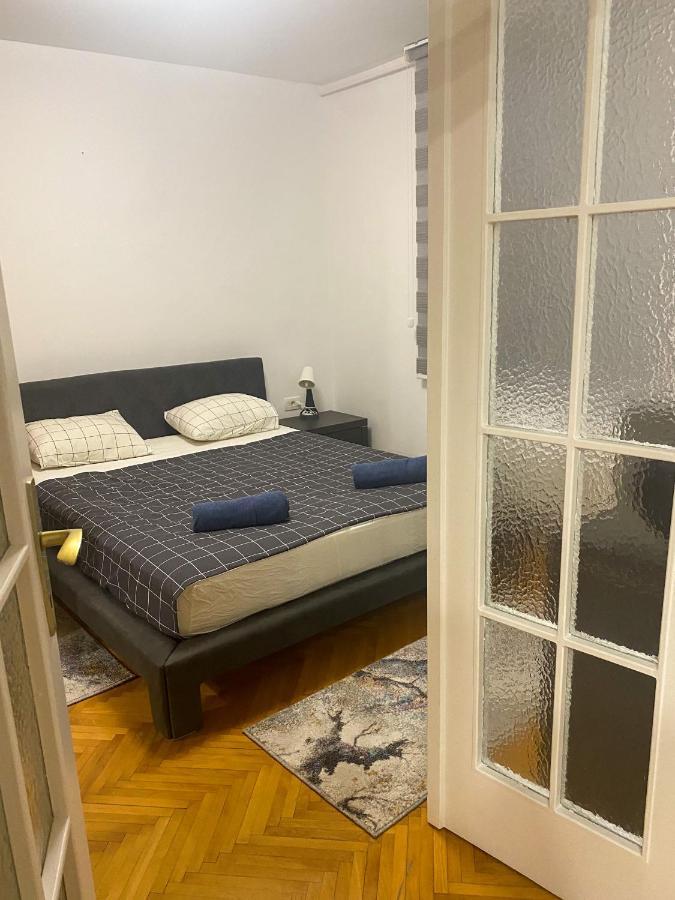 Lord'S Apartment Belgrad Zewnętrze zdjęcie
