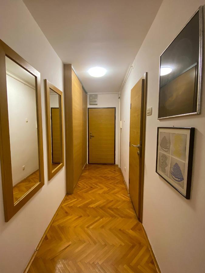 Lord'S Apartment Belgrad Zewnętrze zdjęcie